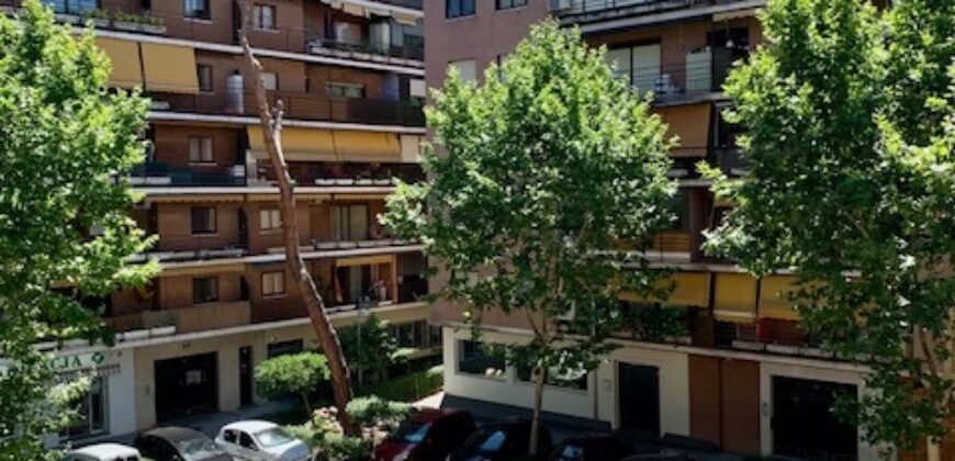 Piso en venta. Calle del Cine 50, Campamento, Latina, Madrid Piso en venta. Calle del Cine 50, Campamento, Latina, Madrid