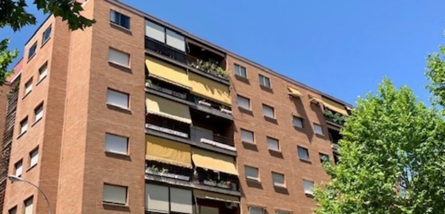 Piso en venta. Calle del Cine 50, Campamento, Latina, Madrid Piso en venta. Calle del Cine 50, Campamento, Latina, Madrid