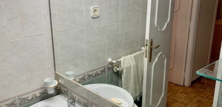 Piso en venta. Calle del Cine 50, Campamento, Latina, Madrid Piso en venta. Calle del Cine 50, Campamento, Latina, Madrid