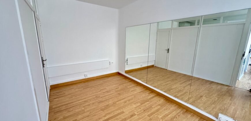 Local en alquiler. Calle de Villagarcía, Batán, Madrid