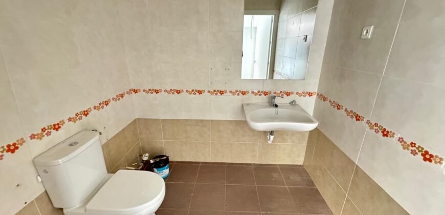 Local en alquiler. Calle de Villagarcía, Batán, Madrid