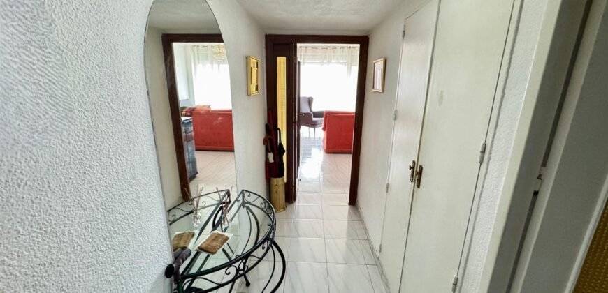 Piso en venta. Calle Villagarcía, Lucero, Madrid