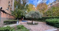 Piso en venta. Calle Villamanín, Lucero, Madrid