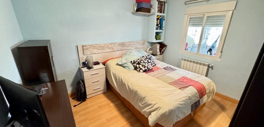 Piso en venta. Calle Villamanín, Lucero, Madrid