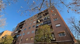 Piso en venta. Calle del Cine, Campamento, Latina, Madrid