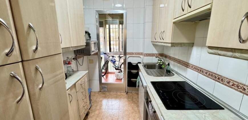 Piso en venta. Calle Villagarcía, Lucero, Latina, Madrid