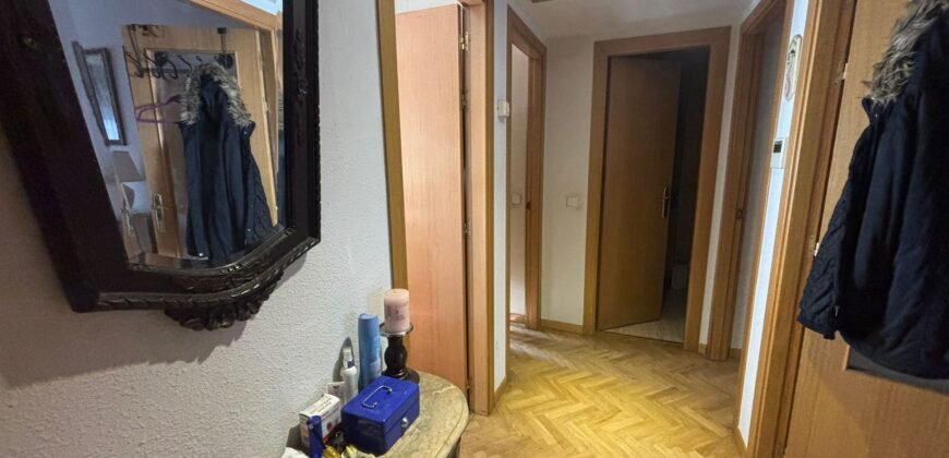 Piso en venta. Calle Dos, Campamento, Latina, Madrid