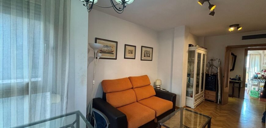 Piso en venta. Calle Dos, Campamento, Latina, Madrid