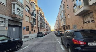 Piso en venta. Calle Dos, Campamento, Latina, Madrid